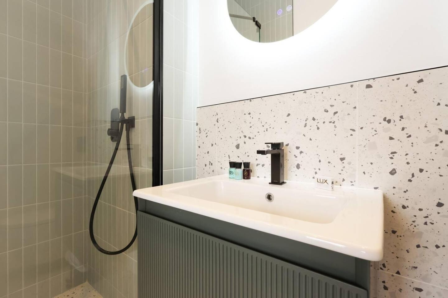 Modern Retreat 2br, Sleeps 6, Smart Tv Bristol