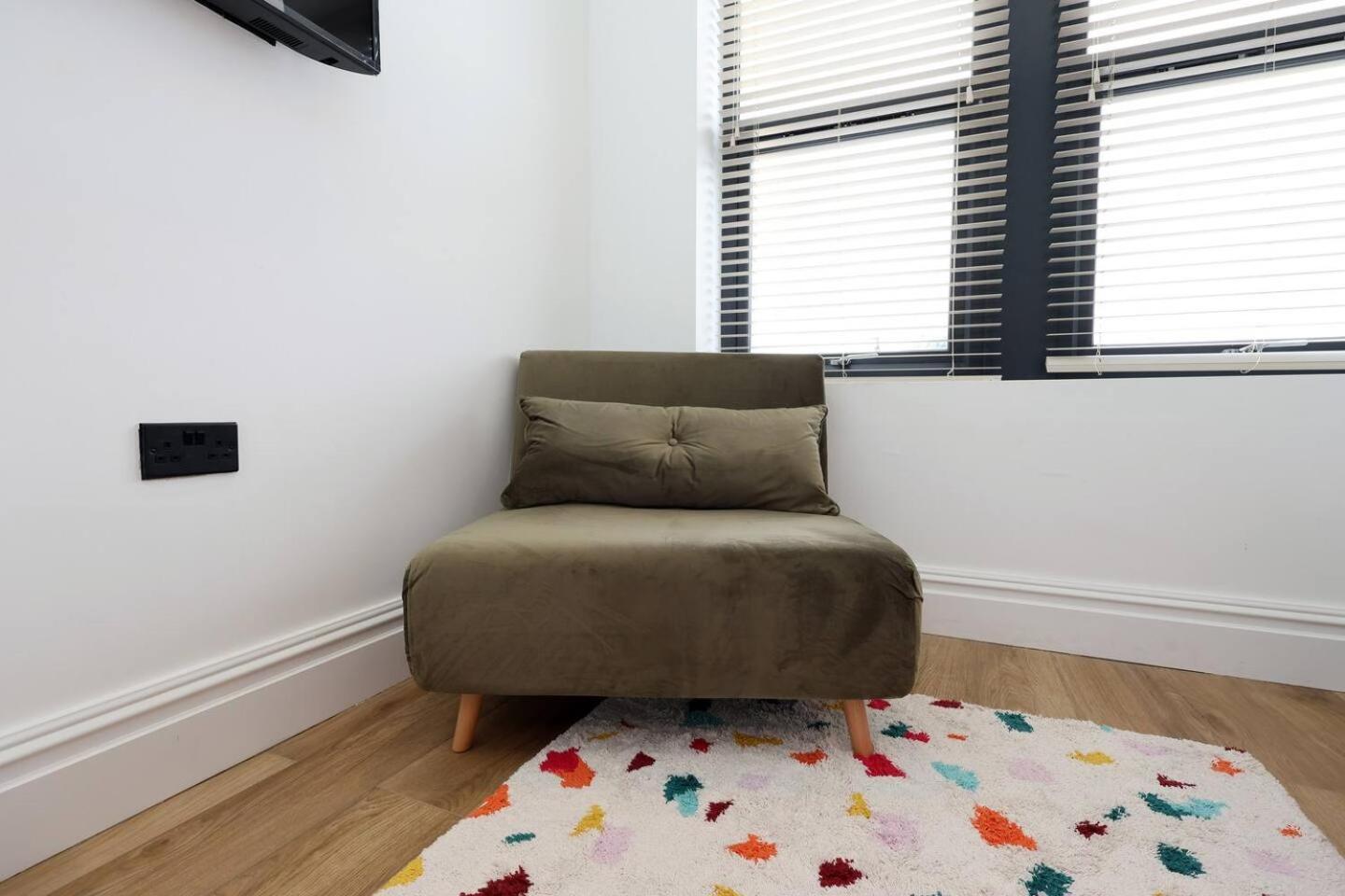 Modern Retreat 2br, Sleeps 6, Smart Tv Bristol